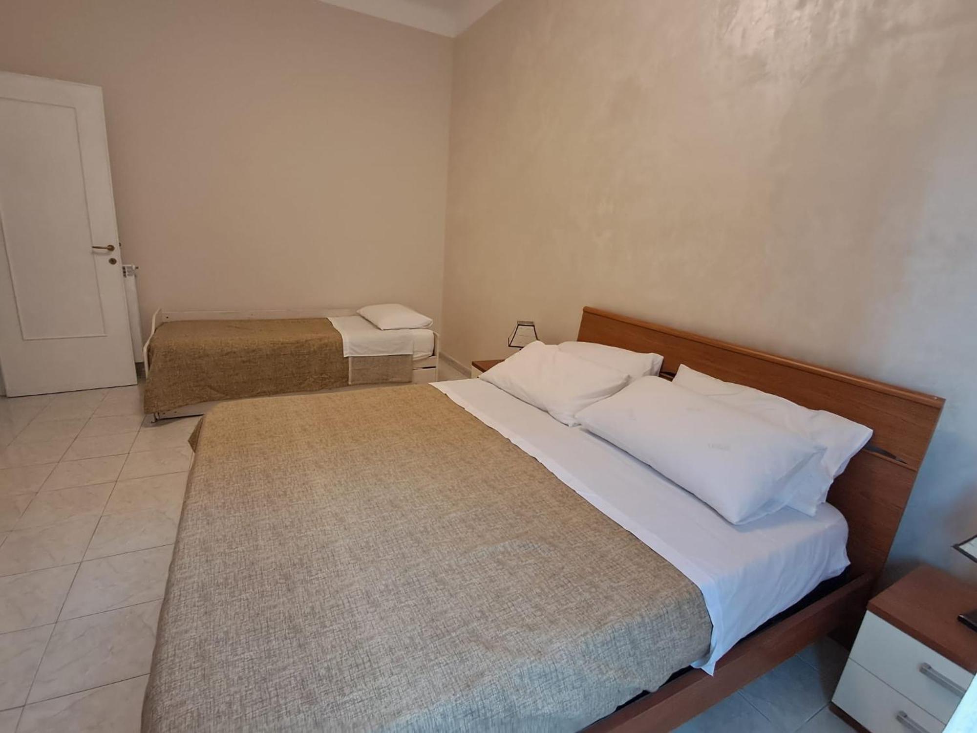 Beds Portamaggiore - Ex Happy House Roma Eksteriør bilde